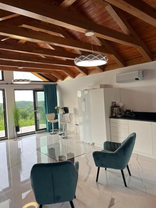 Casa Moderna In Sinteu - Intersectia Intre Modern Si Linistea Naturii Huta Voivozi Dış mekan fotoğraf