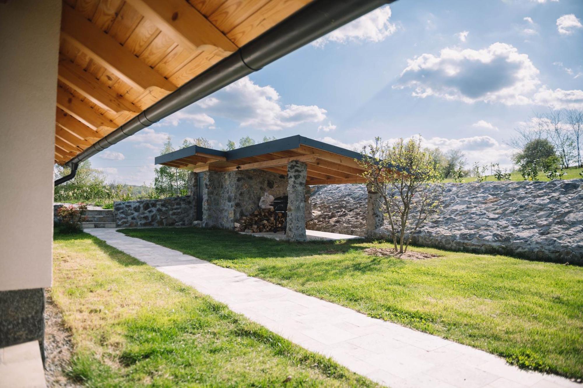 Casa Moderna In Sinteu - Intersectia Intre Modern Si Linistea Naturii Huta Voivozi Dış mekan fotoğraf